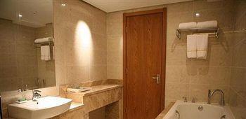 Zhengzhou Grenada Hotel Екстериор снимка